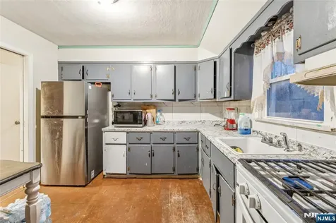 18 Gifford Court Maplewood NJ 07040