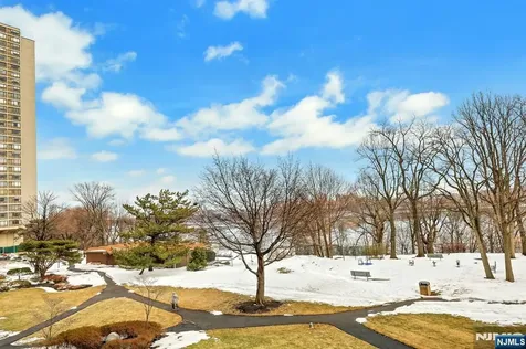 2 Horizon Road Fort Lee NJ 07024