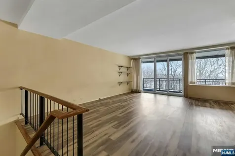 2 Horizon Road Fort Lee NJ 07024