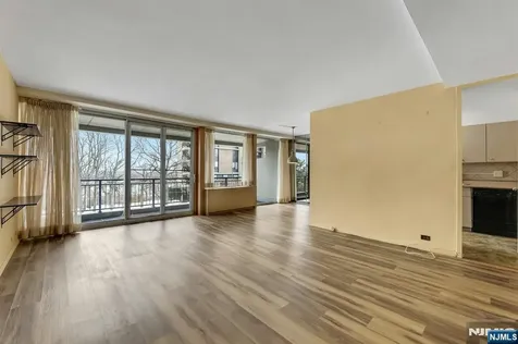 2 Horizon Road Fort Lee NJ 07024