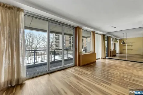 2 Horizon Road Fort Lee NJ 07024