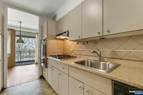 2 Horizon Road Fort Lee NJ 07024