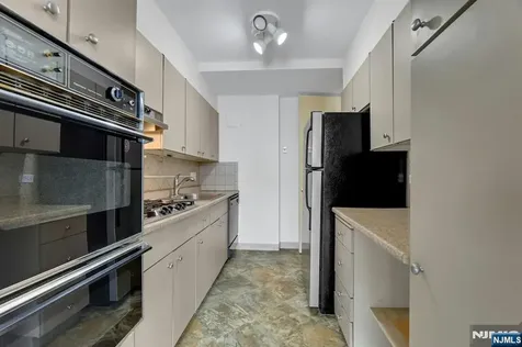 2 Horizon Road Fort Lee NJ 07024