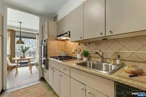 2 Horizon Road Fort Lee NJ 07024