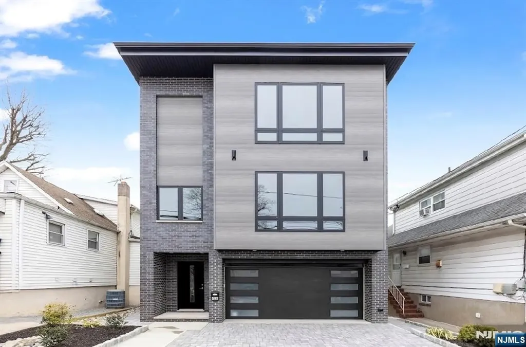 428 Lafayette Avenue Cliffside Park NJ 07010