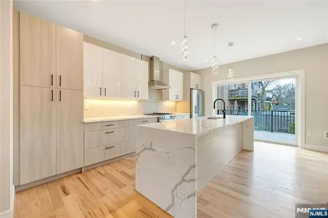 428 Lafayette Avenue Cliffside Park NJ 07010
