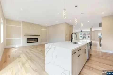 428 Lafayette Avenue Cliffside Park NJ 07010
