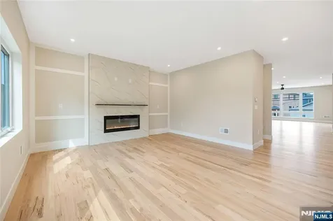 428 Lafayette Avenue Cliffside Park NJ 07010