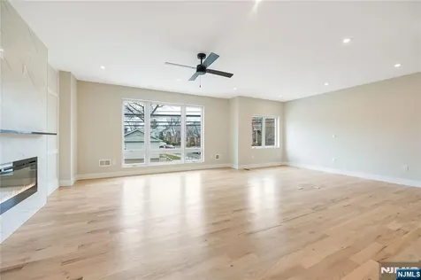 428 Lafayette Avenue Cliffside Park NJ 07010