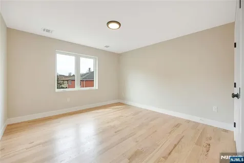 428 Lafayette Avenue Cliffside Park NJ 07010