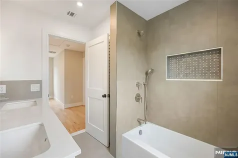 428 Lafayette Avenue Cliffside Park NJ 07010