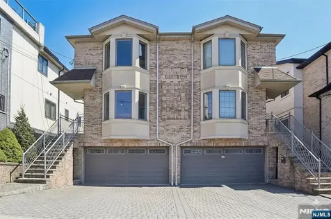 128 Princeton Palisades Park NJ 07650
