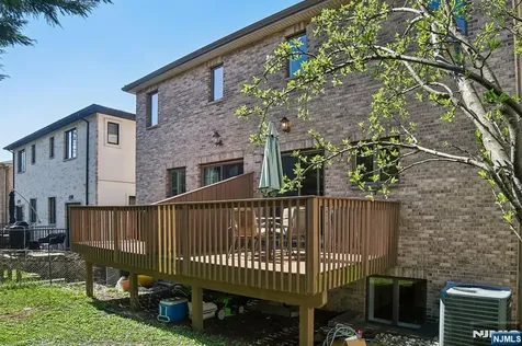 128 Princeton Palisades Park NJ 07650