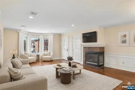 128 Princeton Palisades Park NJ 07650