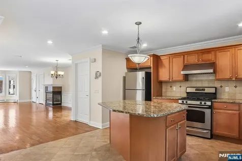 128 Princeton Palisades Park NJ 07650