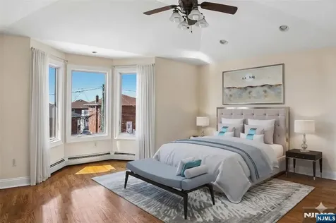 128 Princeton Palisades Park NJ 07650
