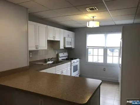 196 Rock Road Glen Rock NJ 07452