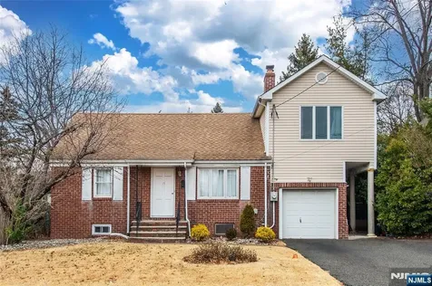 35 Taggart Way Saddle Brook NJ 07663