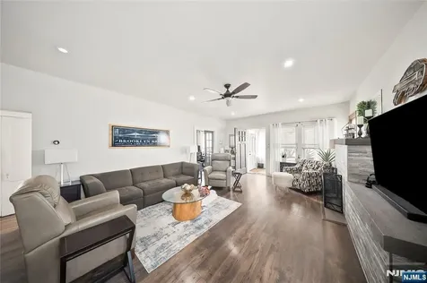 22 William Street North Arlington NJ 07031