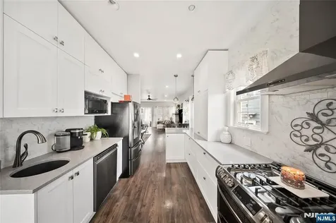 22 William Street North Arlington NJ 07031