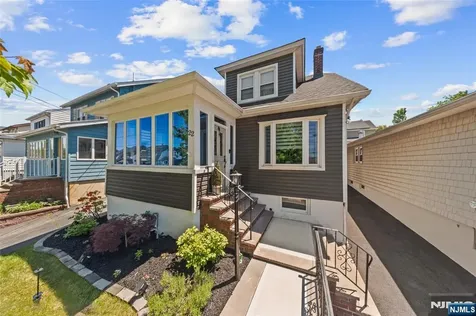 22 William Street North Arlington NJ 07031