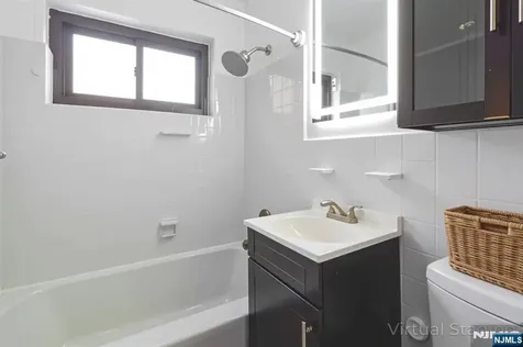 3050 Edwin Avenue Fort Lee NJ 07024