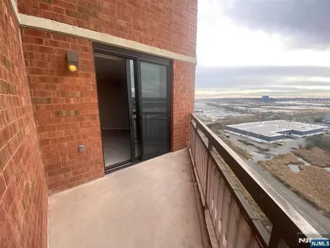 1836 Harmon Cove Tower Secaucus NJ 07094