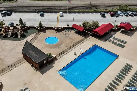 1836 Harmon Cove Tower Secaucus NJ 07094