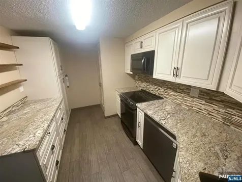 1836 Harmon Cove Tower Secaucus NJ 07094