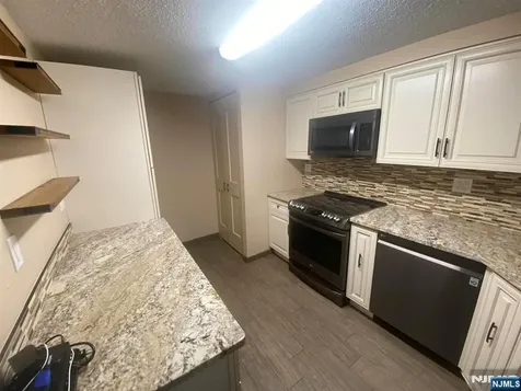 1836 Harmon Cove Tower Secaucus NJ 07094