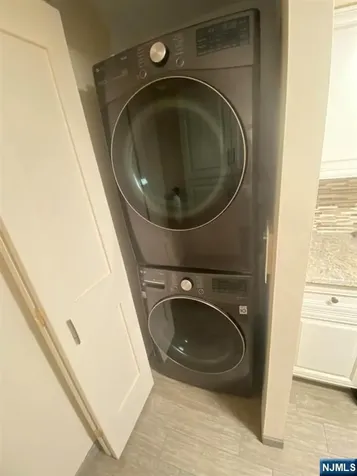 1836 Harmon Cove Tower Secaucus NJ 07094