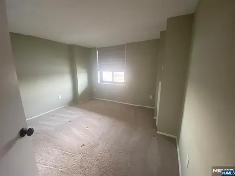 1836 Harmon Cove Tower Secaucus NJ 07094