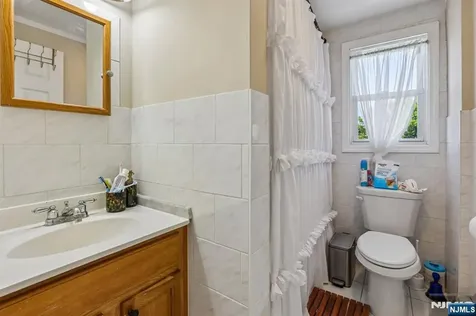 481 Macarthur Avenue Garfield NJ 07026