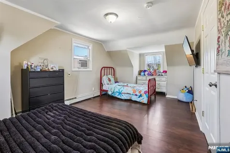 481 Macarthur Avenue Garfield NJ 07026