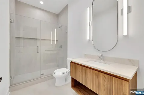 16 Feldman Paramus NJ 07652