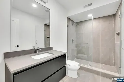 16 Feldman Paramus NJ 07652