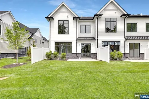 16 Feldman Paramus NJ 07652