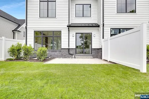 16 Feldman Paramus NJ 07652