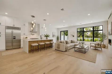 16 Feldman Paramus NJ 07652