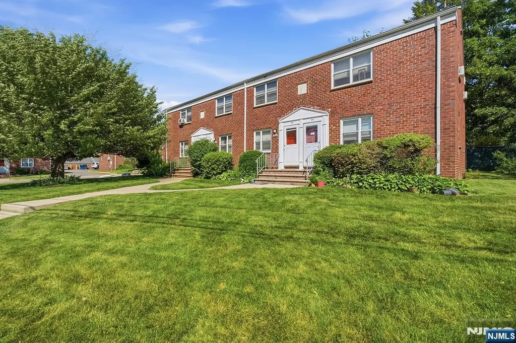 358 Esplanade Hackensack NJ 07601