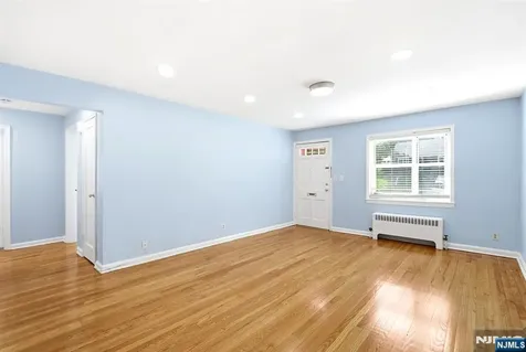 358 Esplanade Hackensack NJ 07601
