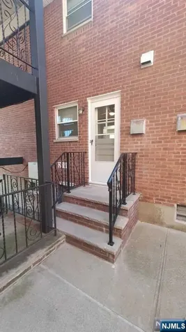 100 1e Clinton Place Hackensack NJ 07601