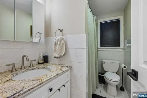 481 Macarthur Avenue Garfield NJ 07026