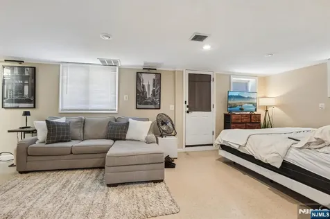 481 Macarthur Avenue Garfield NJ 07026