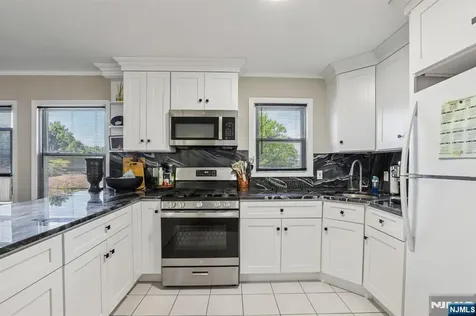481 Macarthur Avenue Garfield NJ 07026