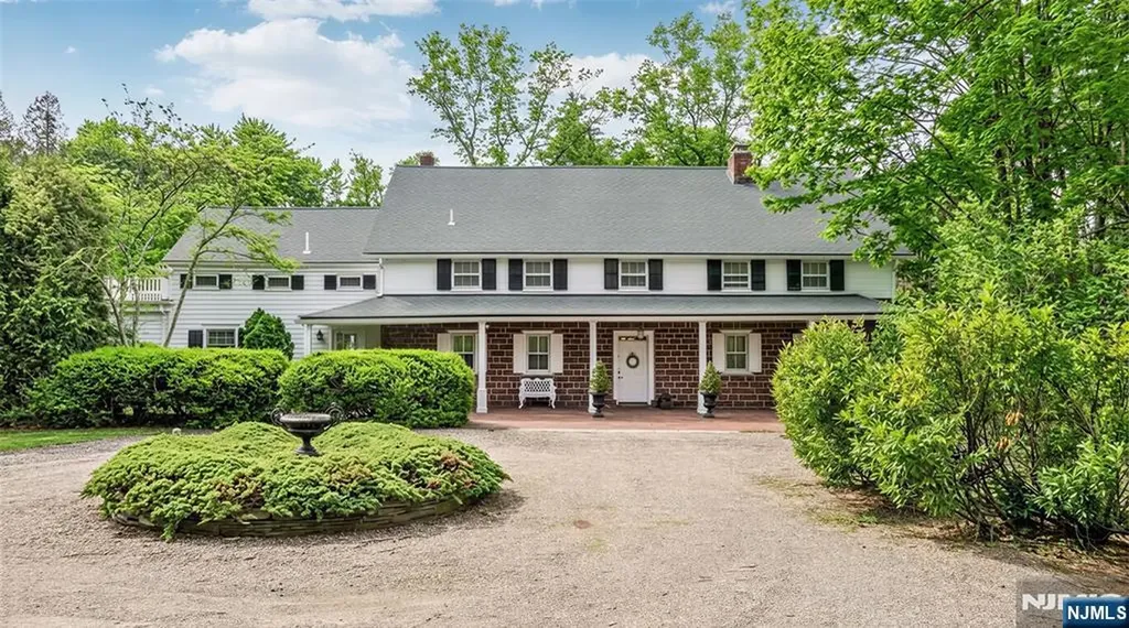 164 E Saddle River Road Saddle River NJ 07458