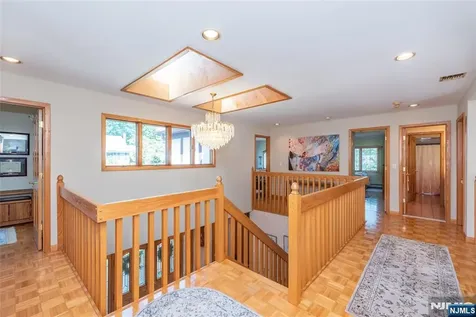 13 Fox Run North Caldwell NJ 07006