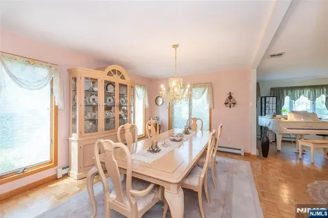 13 Fox Run North Caldwell NJ 07006