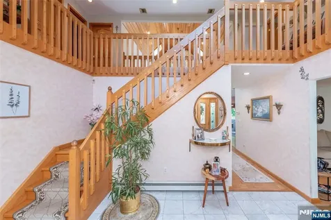 13 Fox Run North Caldwell NJ 07006