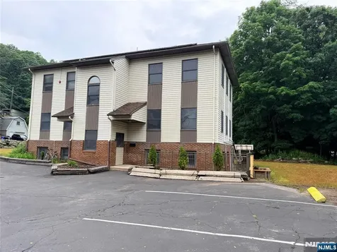48 Ringwood Ringwood NJ 07456